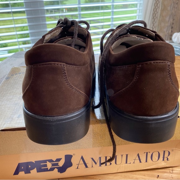 Men’s Apex Ambulator Bio 2600 Brown Nubuck Leather Shoes - Picture 6 of 11